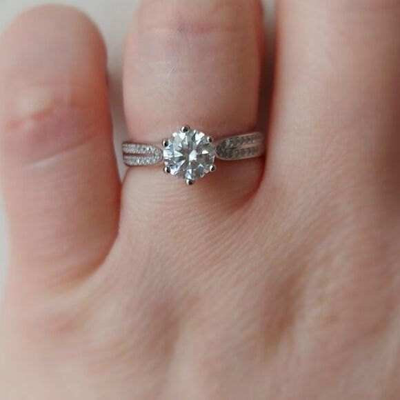 1 Carat Round Moissanite 925 Silver Ring - Picture 8 of 12